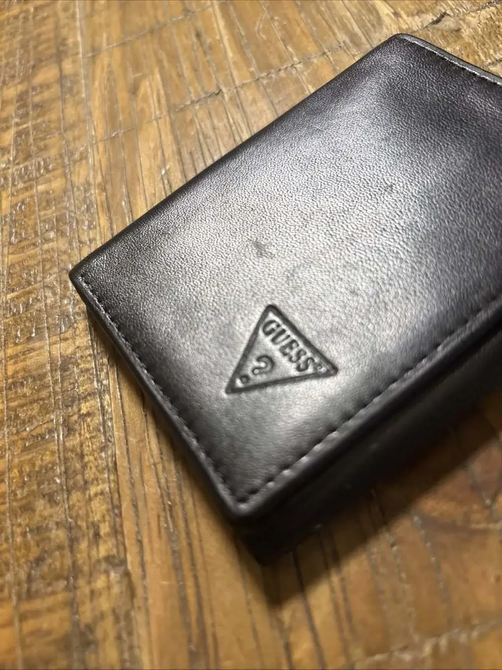 Vintage Guess Genuine Leather Men’s Wallet